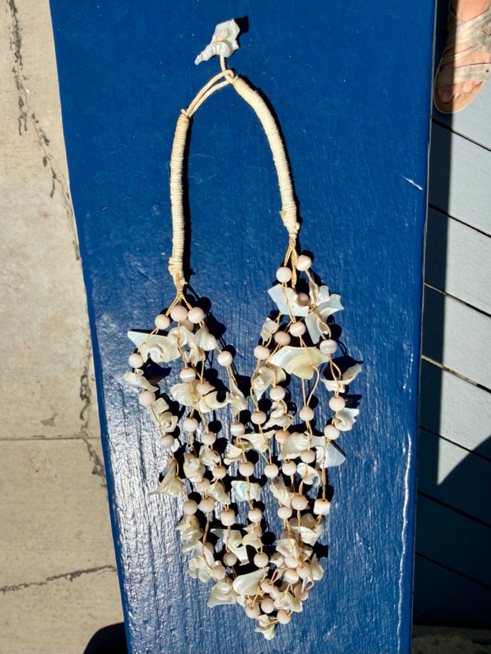Handmade white Mother-of-Pearl Shell Necklace 18” - Picture 2 of 4